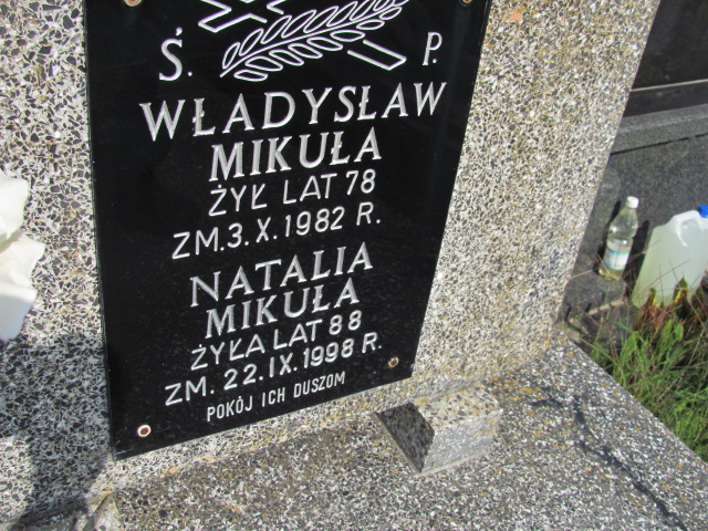 Grób Natalia Mikuła