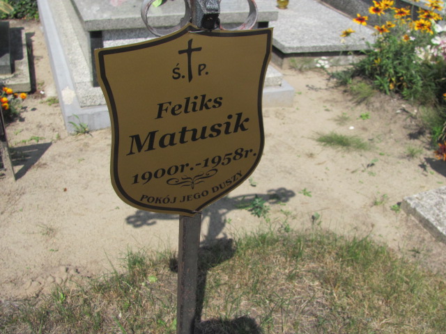 Feliks Matusik 1899 Nowy Korczyn - Grobonet - Wyszukiwarka osób pochowanych